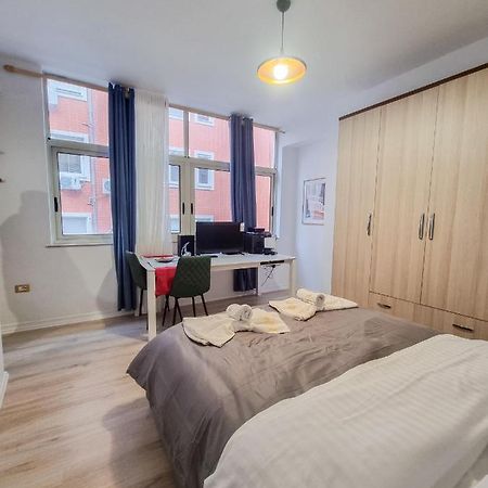 Cozy Apartment In City Center ティラナ エクステリア 写真